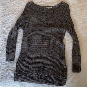 AEO NWOT Gray woven crew neck sweater. Never worn.